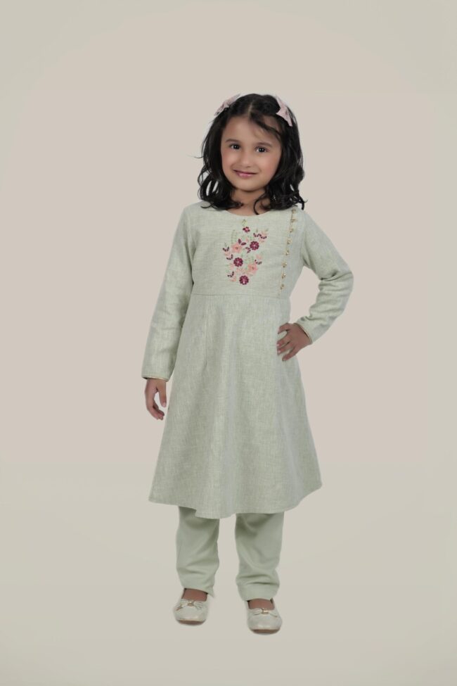 Kids Light Green Jute Wool Embroided A Line Kurta With Pashmina Pant - Image 7