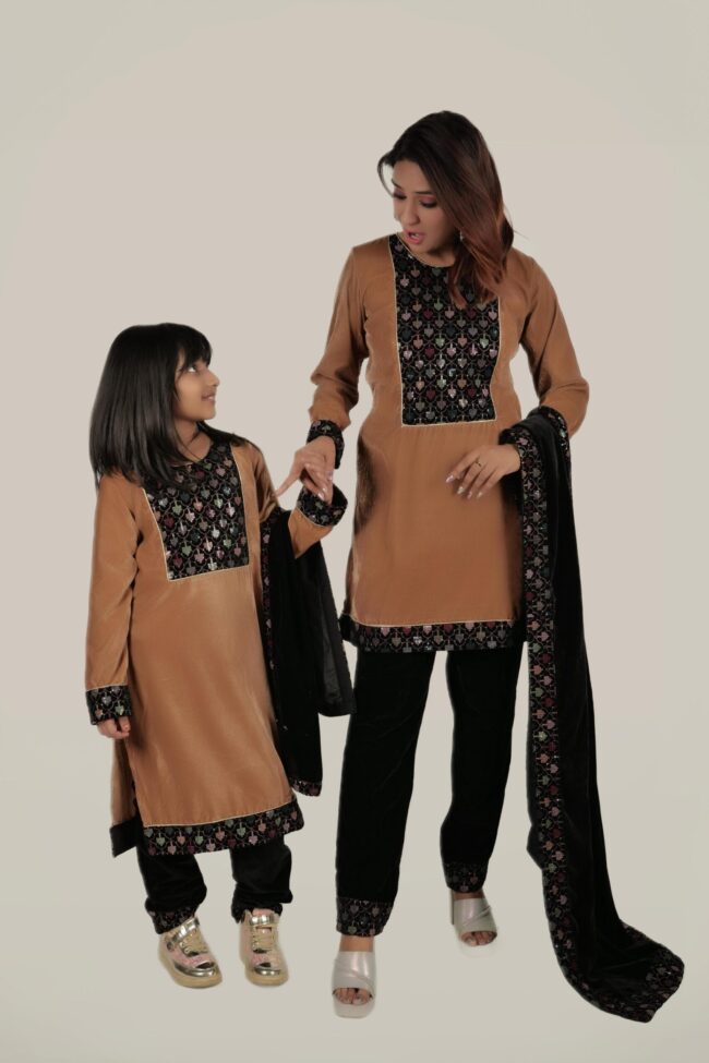 Kids Beige Velvet Embroided Straight Kurta With Sharara And Dupatta - Image 3