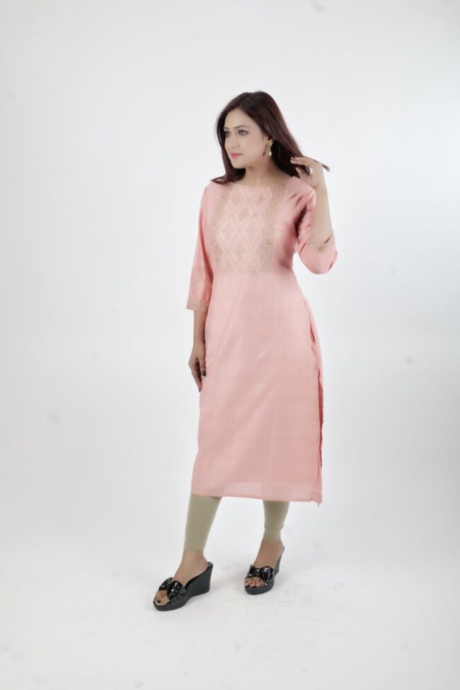 Women Peach Straight Kurta With Embroidery Work - Image 4