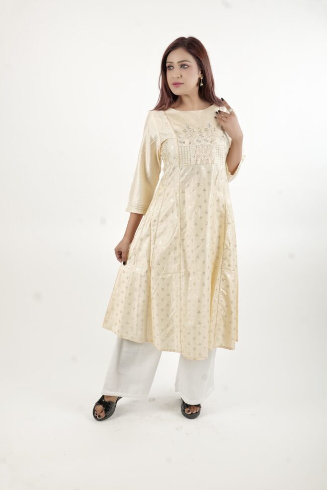 Women Cream Embroidered Kurta With A Line Hemline Detailing - Image 7