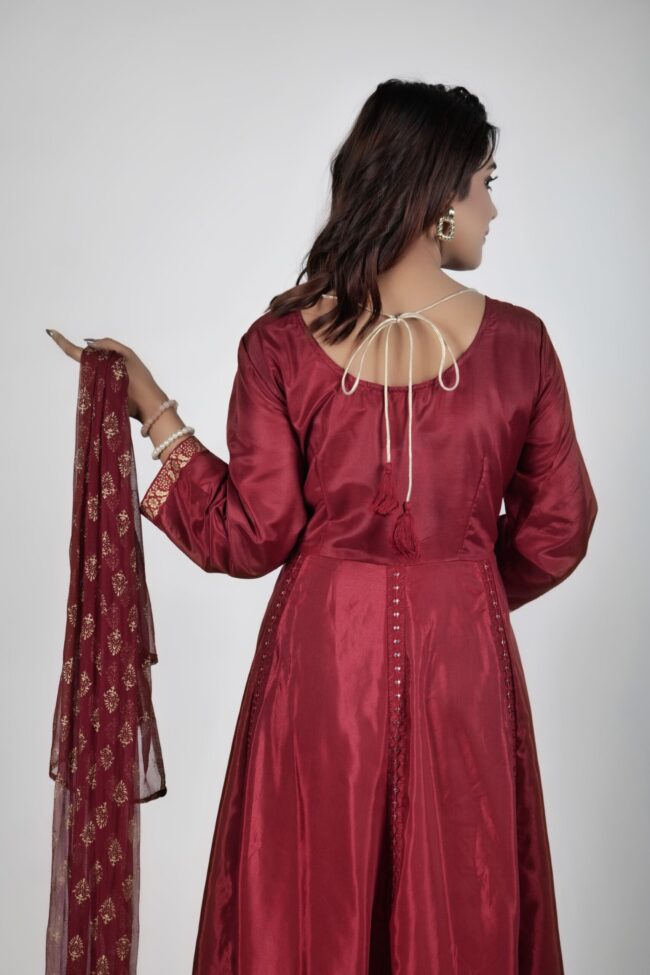 Women Maroon Shantoon Embroided Flared Dress With Foil Print Dupatta - Image 3